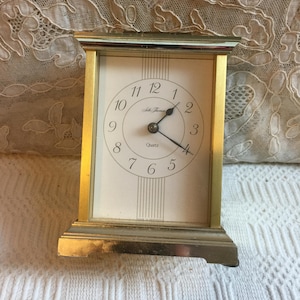 Vintage Seth Thomas Quart Clock by Talley Industries. 0242 Cherish Model. Made in West Germany. Battery Clock. Gold with Top Handle.