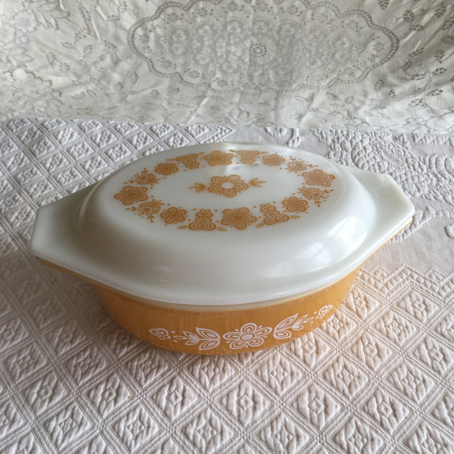 Vintage 1 1/2 Qt. Pyrex Bowl with Golden Yellow Floral and Butterfly Designs. Ovenware Bowl and Opaque Lid.