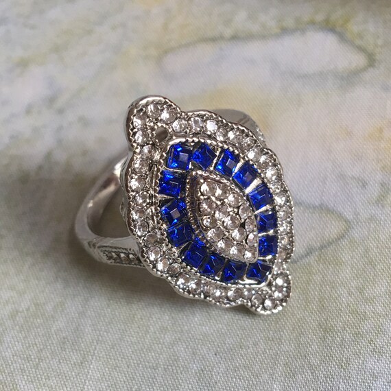Vintage Silver Tone Blue and Colorless Stone Ring.