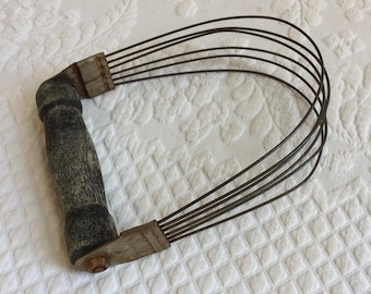 Vintage Androck degmixer. Skär smör eller matfett till mjöl. Perfekt för uppvisning i vintage lantkök, använd till bakning.