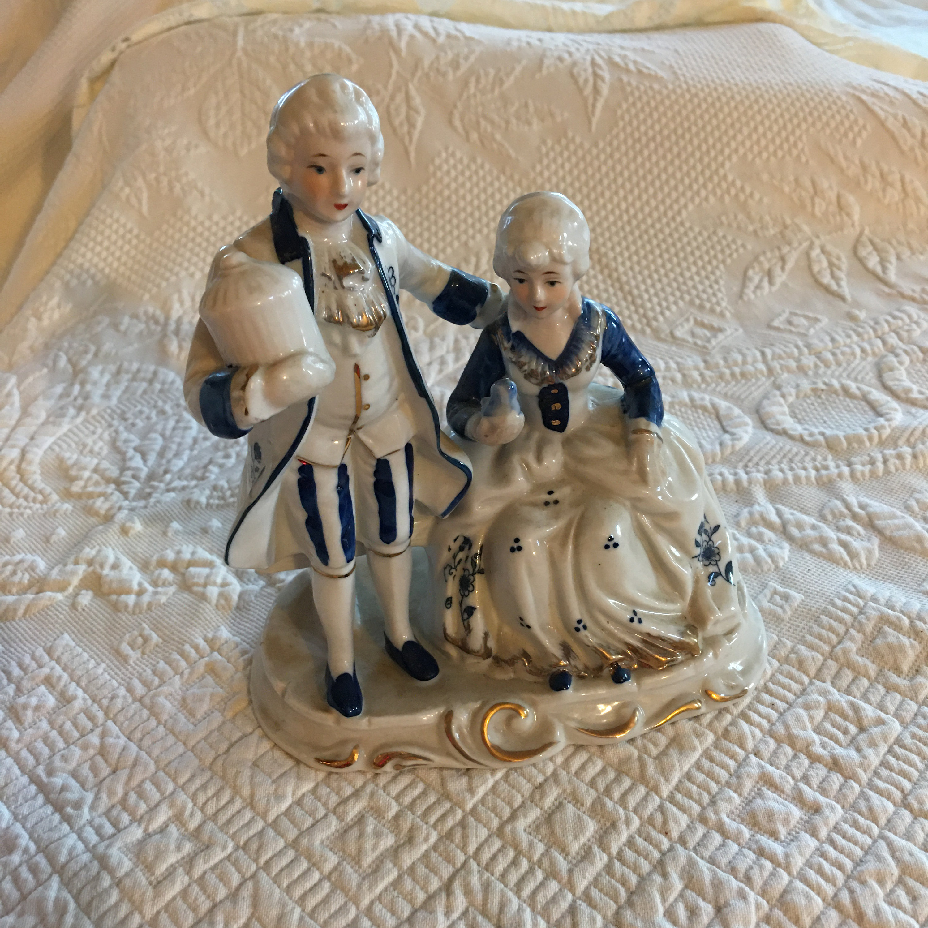 Victorian white and blue porcelain figurine - Etsy 日本