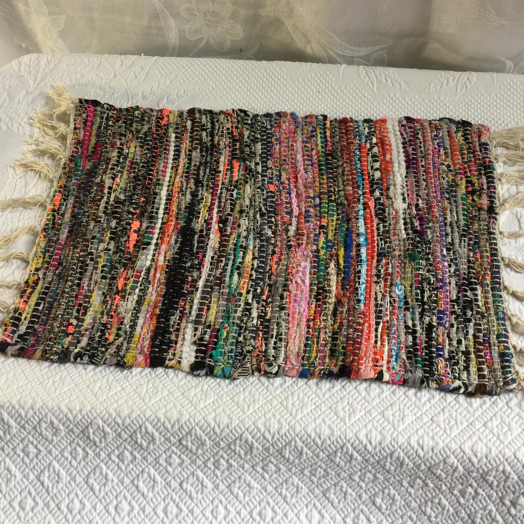 2 String Rag Rug Vintage Woven Rag Rug With Two Edge Fringe. Colorful Fabrics Woven ...