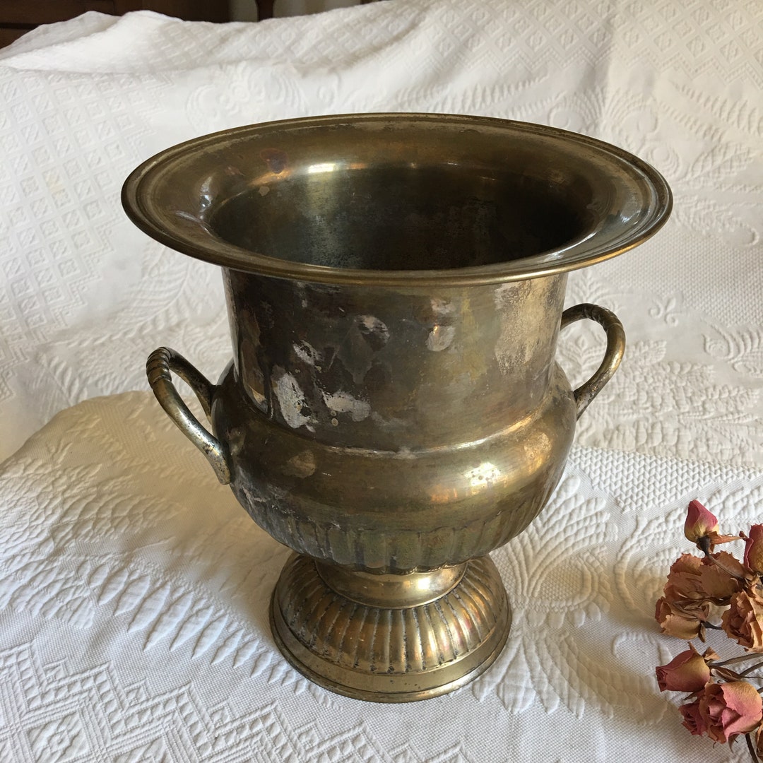 Vintage Silver Plate Ice Bucket. Champagne Bucket or Wine Bucket