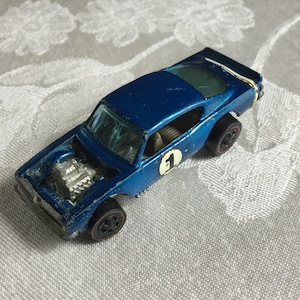 Vintage 1969 Mattel Hot Wheels King Kuda Diecast Car in Blue Number 1. Red Line HK. Collectible Blue Sports Car. Made in Hong Kong.