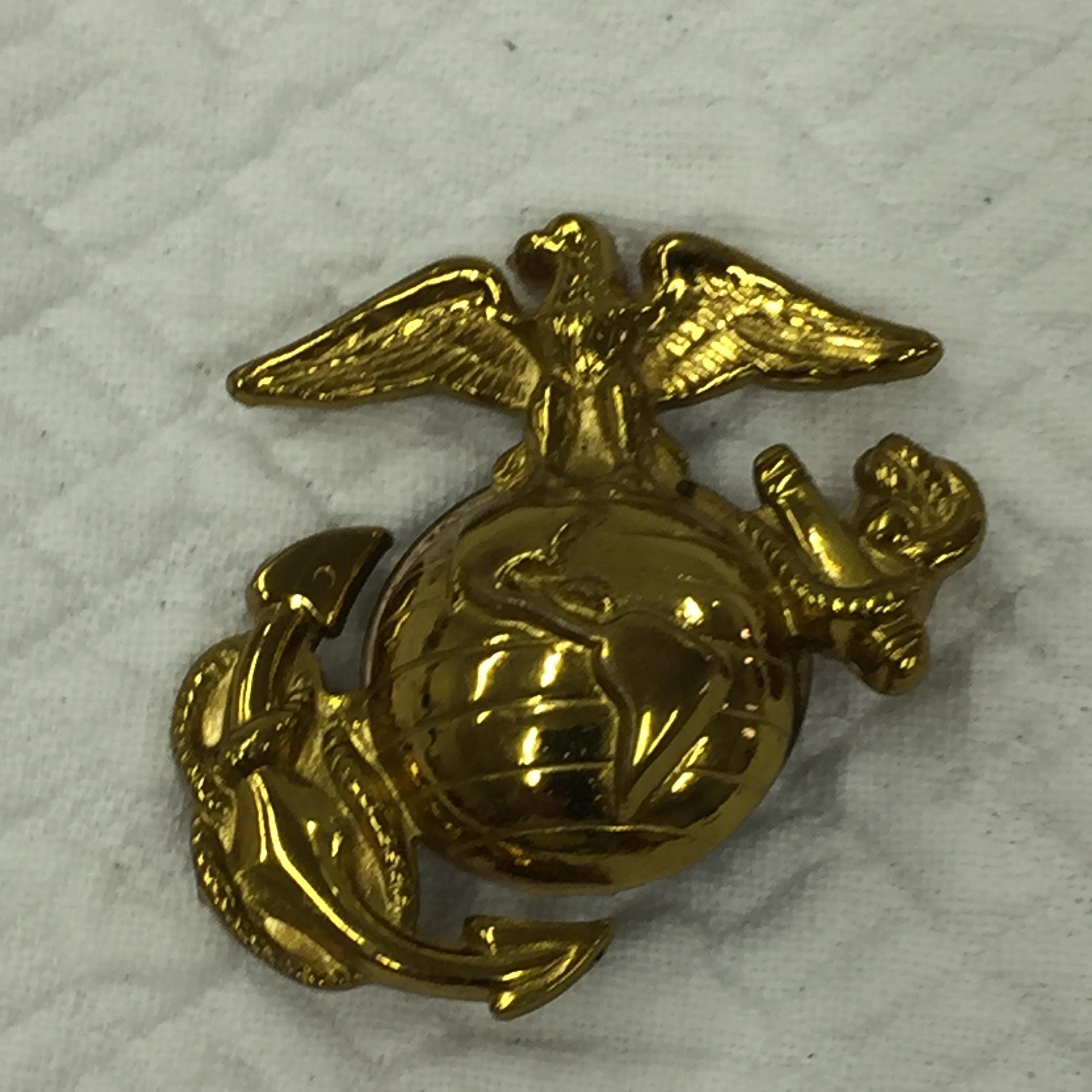 Vintage USMC Gold Tone Insignia Pin. Eagle Standing on a Globe With an Anchor Running Through. By Antaya GI. Lapel Pin. Beautiful Detailing.
