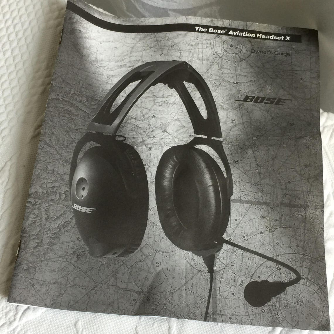 Vintage 1997 Bose Aviation Headset Series II. Interconnect Plug, Microphone Boom, Alkaline Battery Pack, Replaceable Ear Cushions., foto 3 di 5