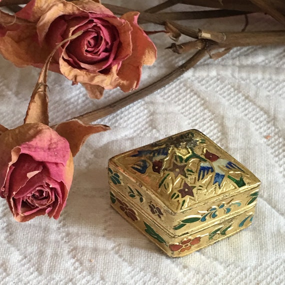 Vintage Cloisonne Diamond Pill Box with Birds and… - image 2