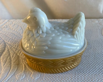 Vintage Avon White Milk Glass Hen on Tan Basket Dish. Plump Hen on Basket Nest Bowl.