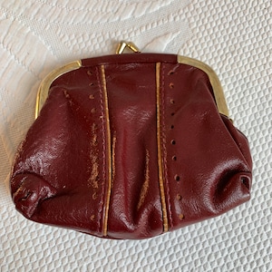 Monedero de cuero vintage. Accesorios Roger Gimbel Hong Kong. Monedero de cuero genuino con cierre a presión superior.