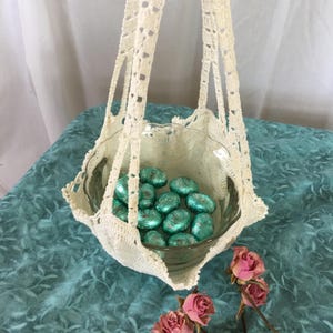 Vintage Lace Carrier. White Crocheted LACE CARRIER. Decorative Edge With Hanging Handles Attached at Four Corners. Casserole Carrier Style.