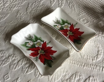 Vintage Poinsettia Pin Dishes. Set of Two Porcelain Plates With Winter Christmas Plants. Use As Dresser Dishes or on Table.