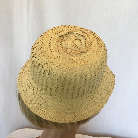 Vintage Light Weight Helmet Style Straw Hat With … - image 3