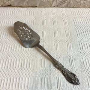Vintage Wedding Cake Pie or Sandwich Server. Stainless Imperial Server with Openwork Handle and Flat Server. Made in Korea.