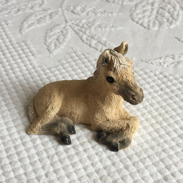 Vintage 1987 Colt Figurine. Composite Baby Horse Animal Figurine. Colt Sitting on the Ground.