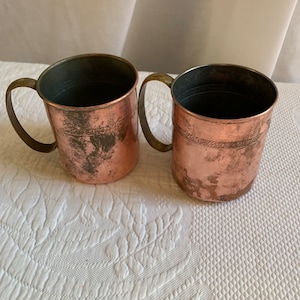 Vintage Copper Mug with Brass Handle. Aged Copper Mug. Good for Reenacting While in Costume. Listing for One Copper Mug.