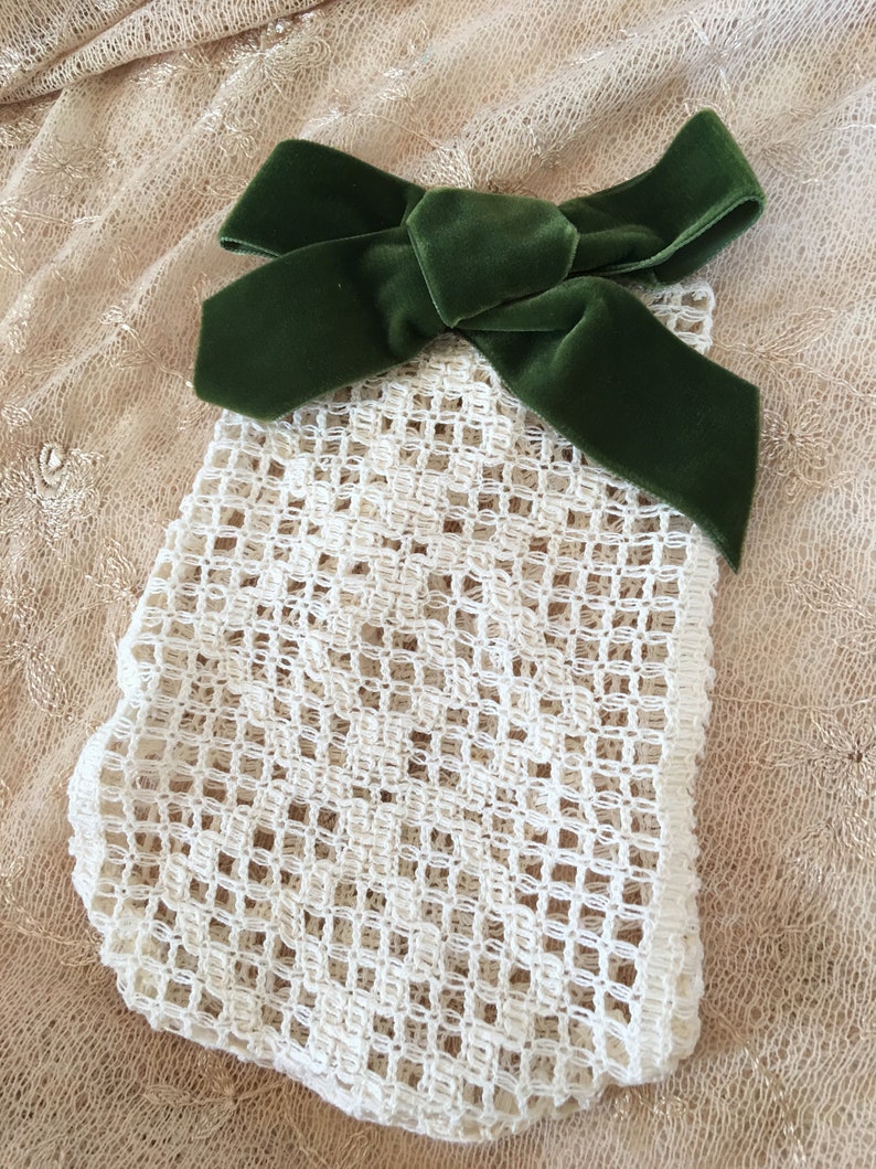 Vintage Crochet PATTERN to make Snood Hair Net Long Tied Design Bow Snood