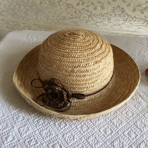 Vintage Beige Fedora Hat with Decorative Band Vtg Genuine Suede Leather Cowboy Hat Beige Mens Sz 7 3/8  main image 4