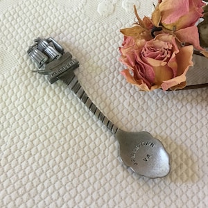 Vintage Jamestown VA Collectors Spoon. Pewter Spoon With Ship At Top With Godspeed Label. Pewter Collectible Spoon.