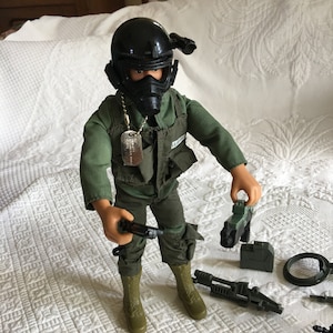 Vintage 1992 12&quot; GI Joe Doll. U S Air Force Figure. Red Hair, Face Scar, Fighting Gear and Vest Plus Accessories. Pilot Helmet Green Outfit.