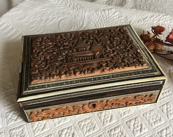 Vintage Carved Wooden Box, Inlaid Border Designs. Woodcarvers Hans und Adolf Heinzeller. Old Hand Carved Birds, Flowers and Leafy Designs.
