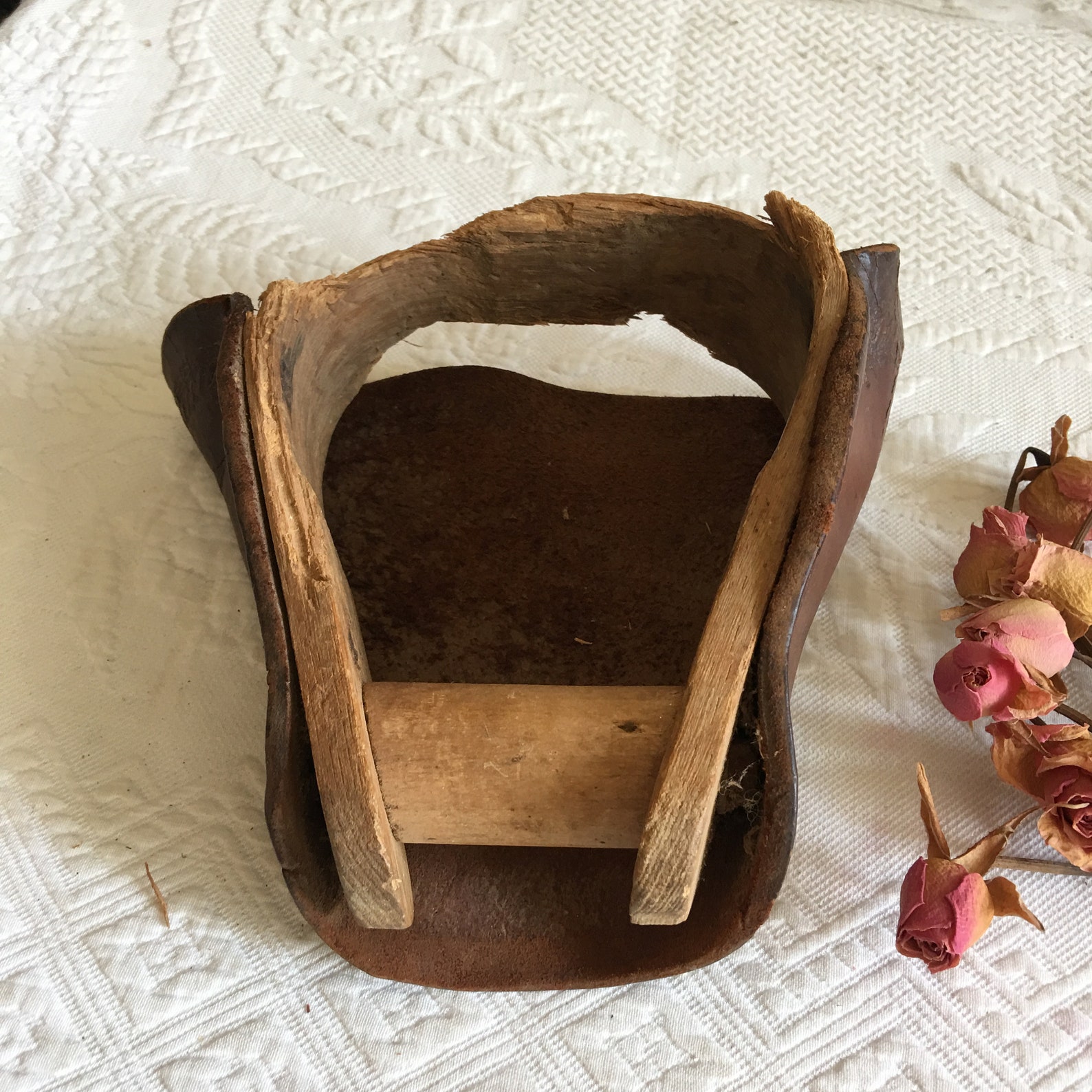 Handmade Western Tapadero Stirrups – Tooled Leather Carving – Pair For Western Saddles