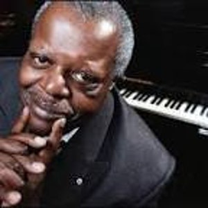 Vintage Oscar Peterson, Choose Live at the Town Hall, The Composer or Oscar Peterson&#39;s Finest Hour. CD Used, Good Shape. Handmade Wrapper.