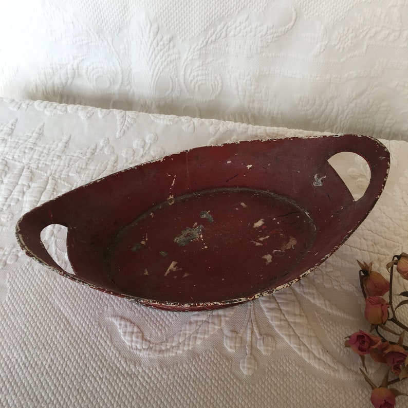 Rustic Construction Vintage Hand Made Oval Tin Container Painted Red Cut Out Handles on Ends Primitive Centerpiece Bowl.