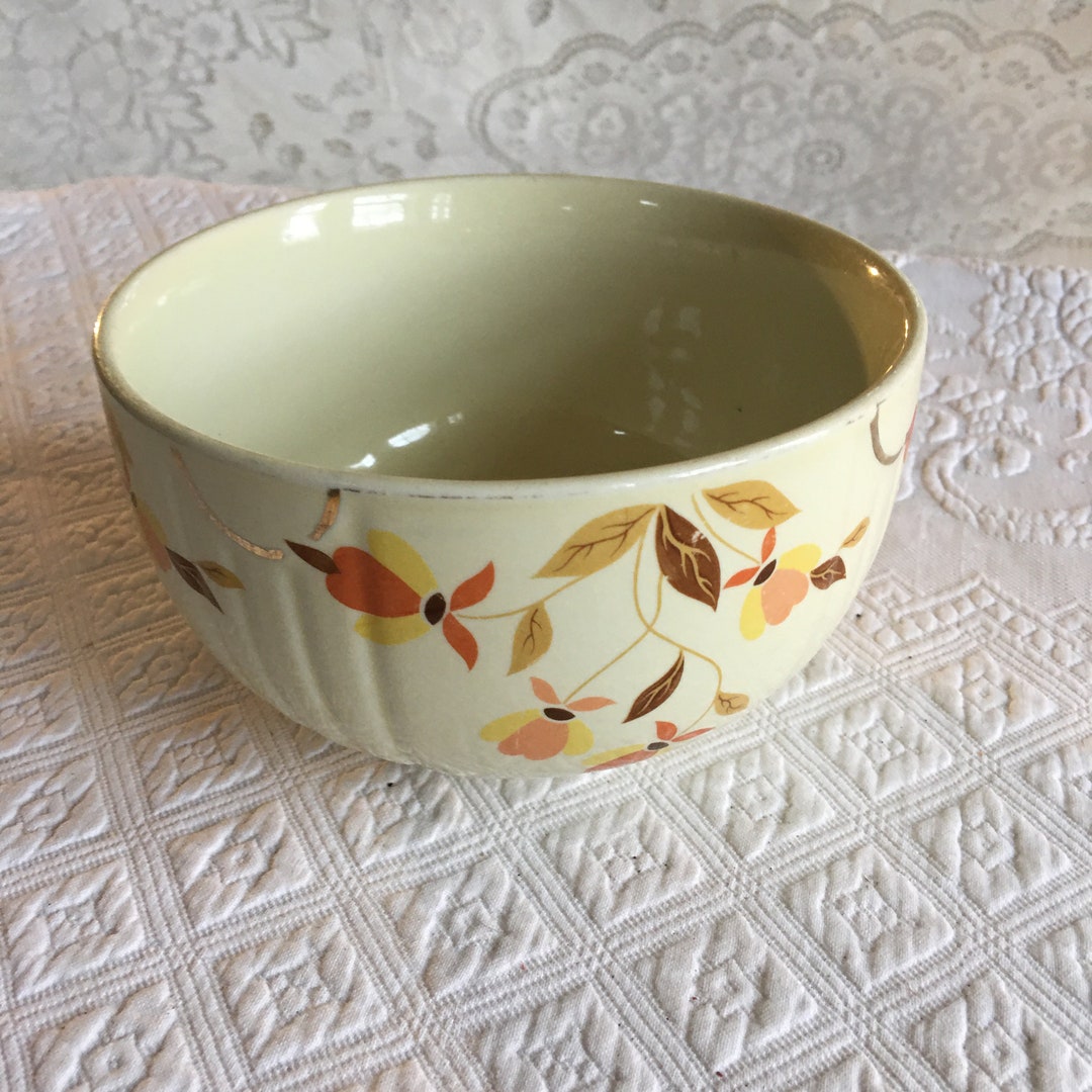 Vintage Jewel Tea Bowl Hall's Superior Quality Kitchenware Bowl. by