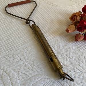 Vintage Chatillon Tub Scale. NY USA Model IN-30 Brass Hanging Portable Spring Scale. Weighs to 15 Kg or 30 Lb. Hand Hold Type Attachment.