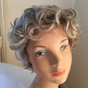 Vintage Eva Gabor Short Curly Brunette Wig Vintage Eva Gabor Petite Wig Brown Short Curly Kanekalon  main image 4