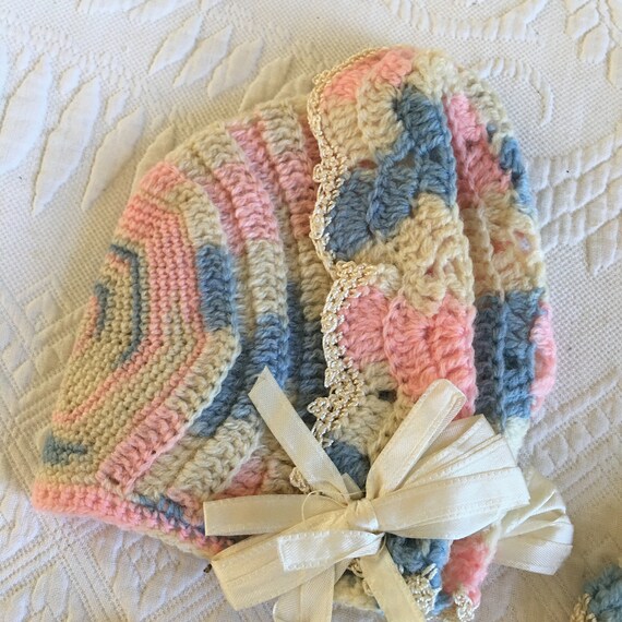 Vintage Newborn Crochet Sweater Hat and Bootie Se… - image 2