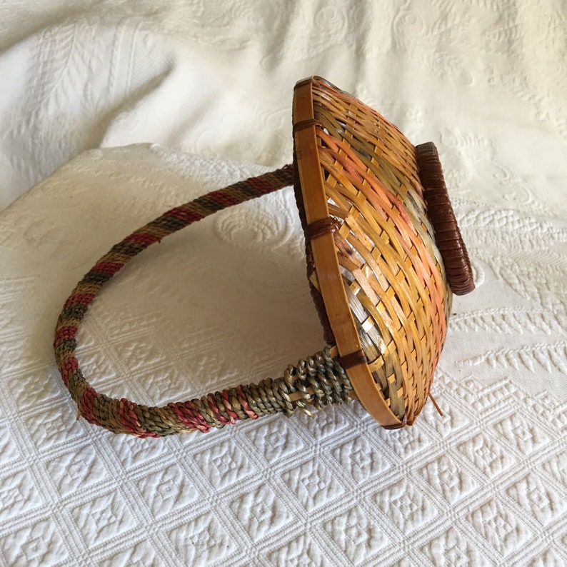 Good for Napkins or Fingertip Towels Vintage Dish Style Basket With top Handle Charming Basket.