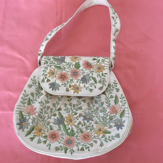 Vintage Vinyl Embroidered Purse. Original Marheta… - image 1