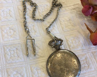 Vintage Pocket Watch With Molded Golfer on Geneva Quartz