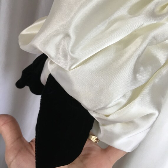 Vintage White Satin and Black Velvet Evening Dres… - image 9