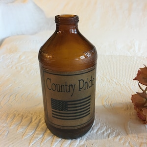 Vintage Fleecy White Bleach Bottle  Decorative Label Country Laundry Room or Country Pride.  Great Display Bottle for Your Laundry Room.