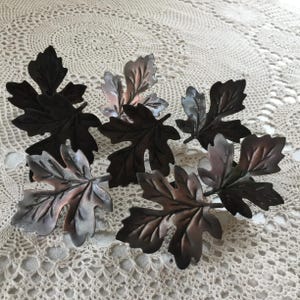 Vintage 8 Bronze Maple Leaf Napkin Rings. Great for a Fall Table. Fun for on the Table.