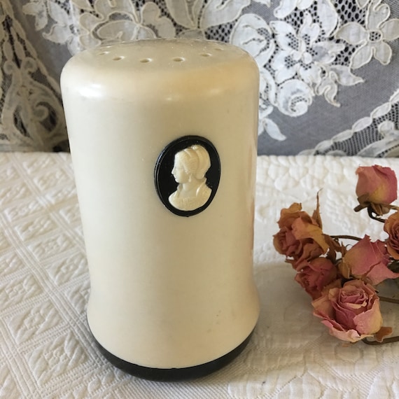 Cameo cleanser deals