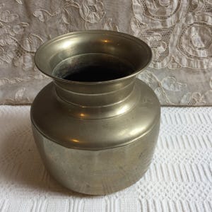 Vintage Brass Spittoon in Unique Design with Fluted Pattern in the Sides. Repurpose for a Flowerpot if Desired. Elegant Style.