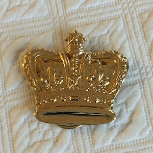 Vintage Gold Tone Scarf Ring. Choose Crown or Triangular Design. Has a Clamping Ring on the Back to Hold a Scarf in Place.