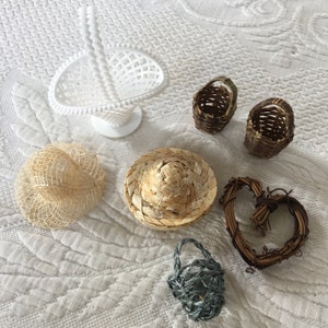 Vintage 7 Mini Baskets for Doll House. Miniature Collection With Vintage Flower Basket, Heart Grapevine Wreath, Straw Hats, Baskets.