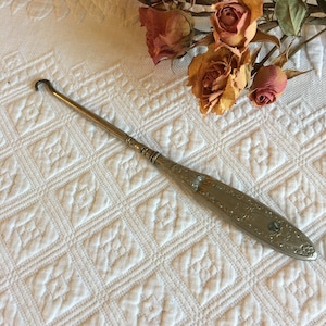 Antique Victorian Silver Plate Shoe or Boot Hook. SHOE BUTTON HOOK With Sterling Handle. Hook Used to Button High Top Victorian Shoes.