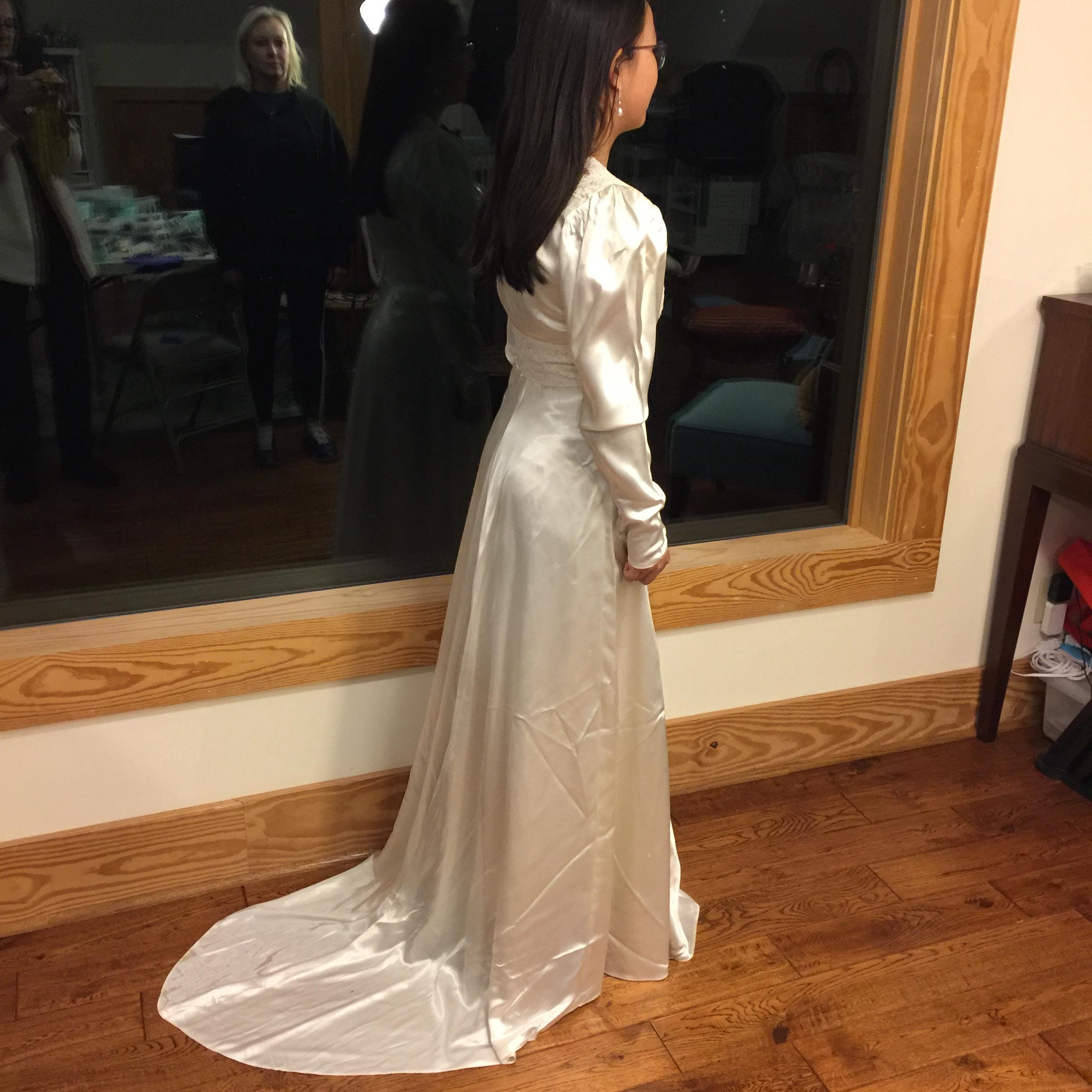 vintage silk charmeuse wedding dress Ivory Silk Satin Illusion Lace Top Jewel Neck Vintage Wedding Dresses, CW0381 US10 / As Pic