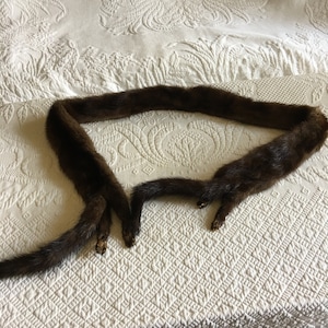 Vintage 50s Mink Scarf Type Collar. Drape Around Neck with Mink Tails and Back Feet Hanging. Brown Mink Accessory.