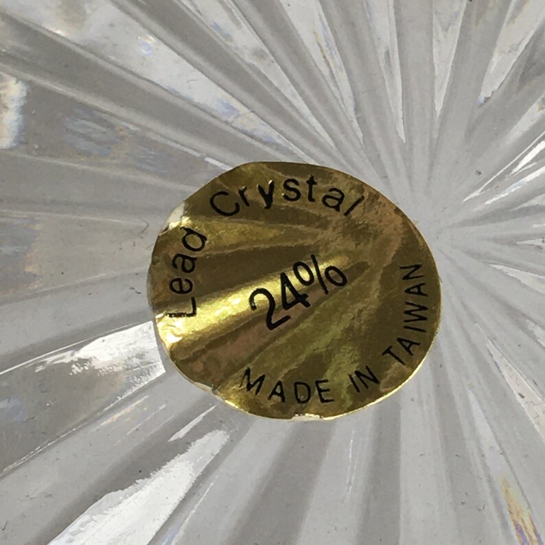 Vintage Silver Plate Embossed Designs and Rope Border. Oval 24 Lead