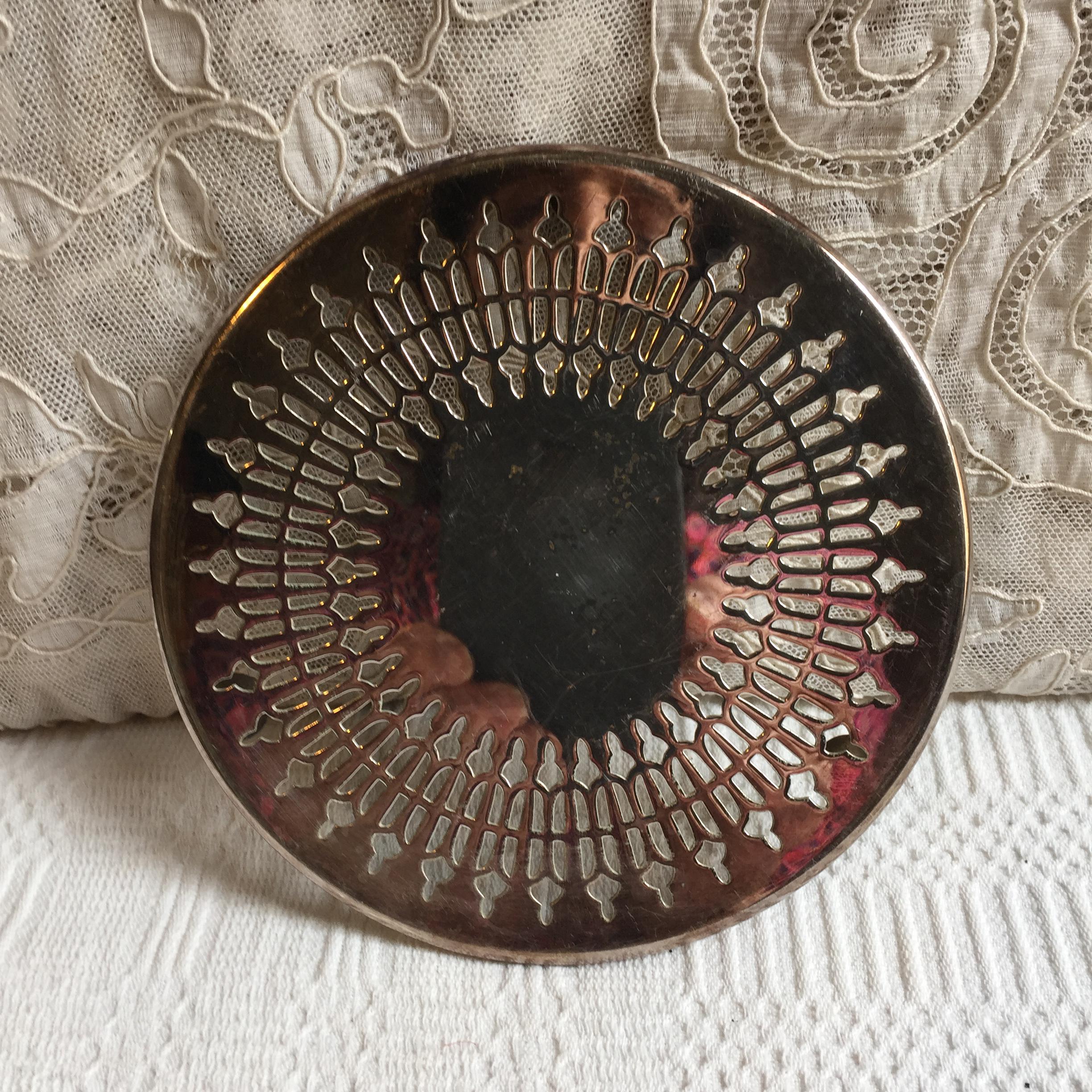 Dessous De Plat Métal Argenté - Motif Théière - Occasion