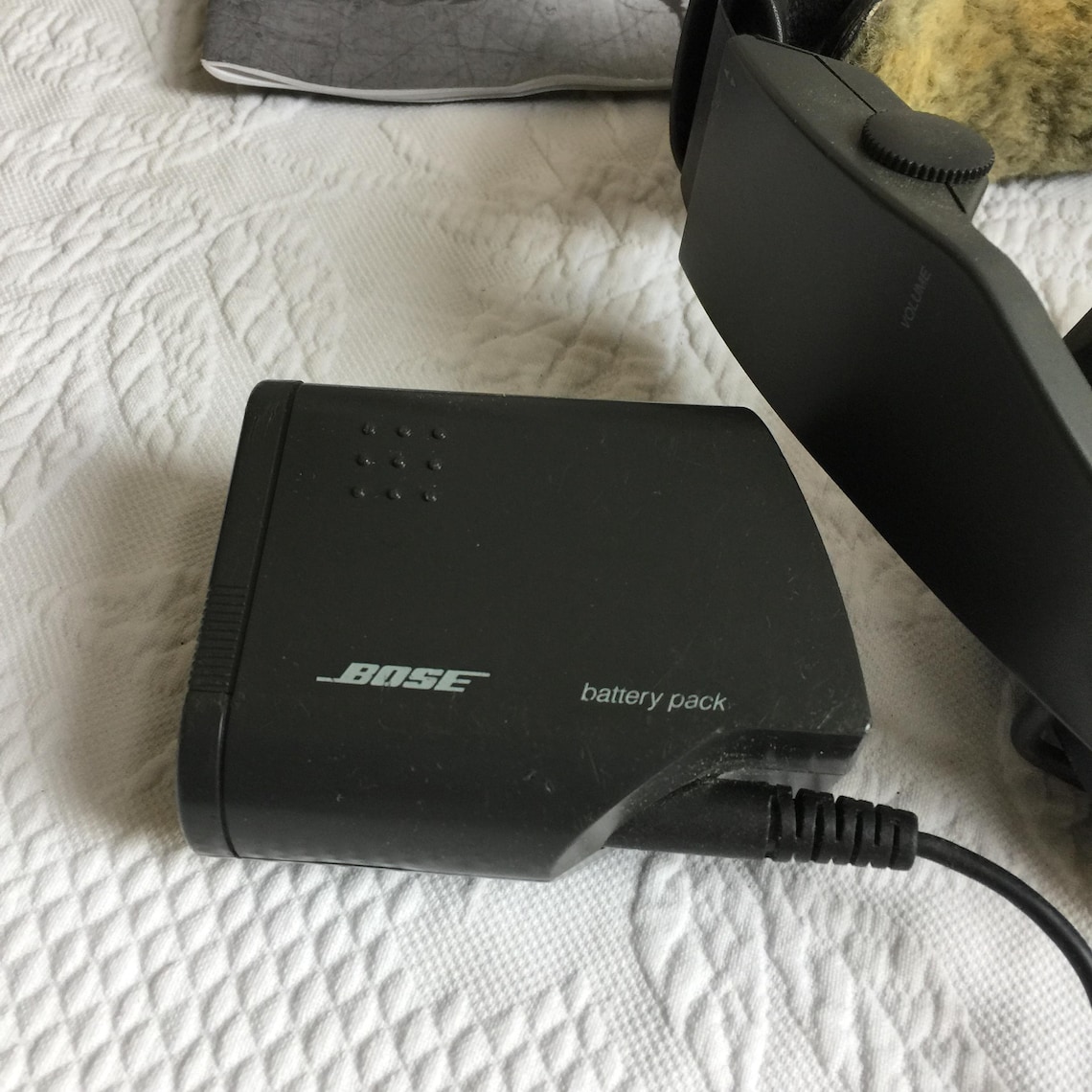 Vintage 1997 Bose Aviation Headset Series II. Interconnect Plug, Microphone Boom, Alkaline Battery Pack, Replaceable Ear Cushions., foto 4 di 5