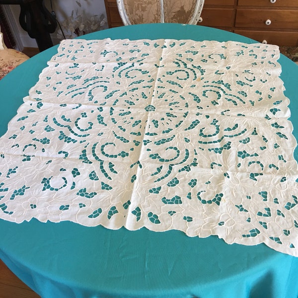 Vintage Cotton Table Topper. Openwork Designs with Brides Making the Lacey Look. Center Design with Flowers and Leaves.