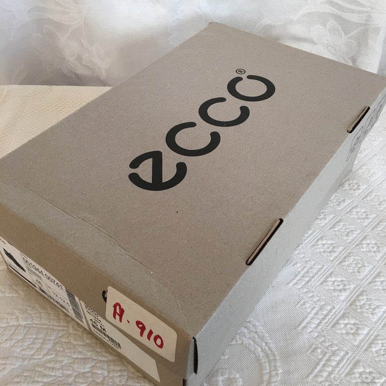 Breathable Bison Color. Comfort System Foam Size 46 Gore-Tex ecco Shoes Great Stylish ecco Work Shoes for the Man Moisture Absorbent