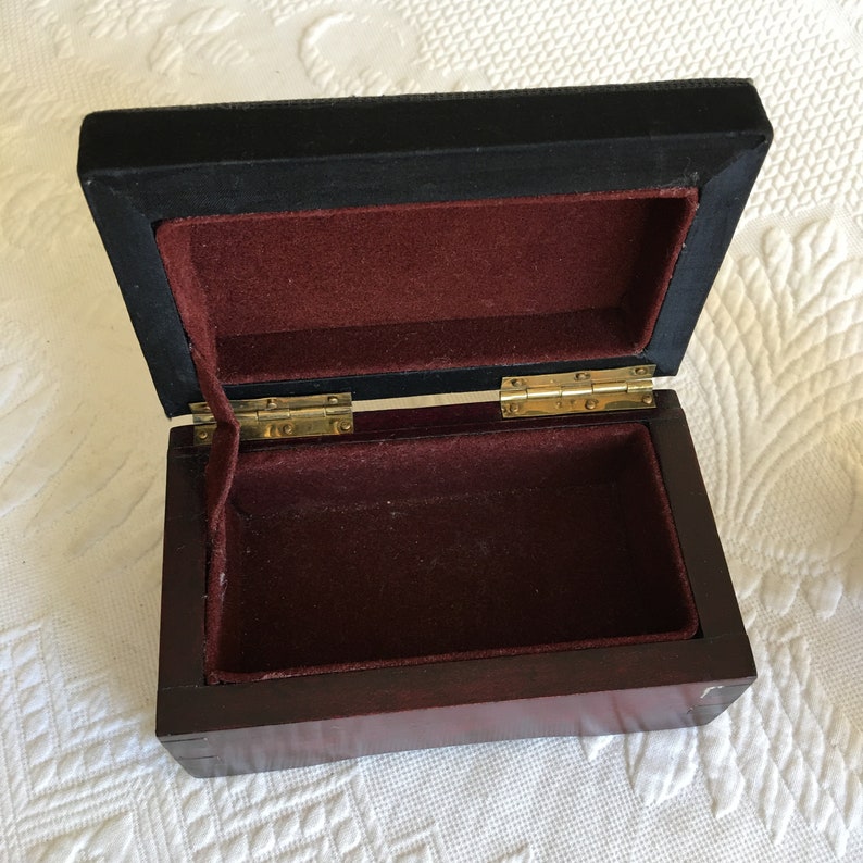 Vintage Needlepoint Jewelry Box. Dovetailed Hinged Wooden Box Etsy